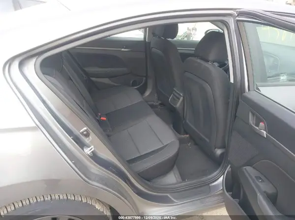 5NPD84LF8JH379853 2018 HYUNDAI ELANTRA - Image 8