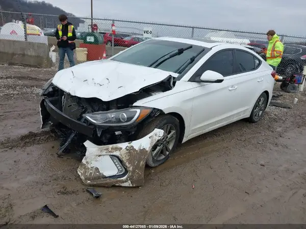 5NPD84LF8JH380839 2018 HYUNDAI ELANTRA - Image 2