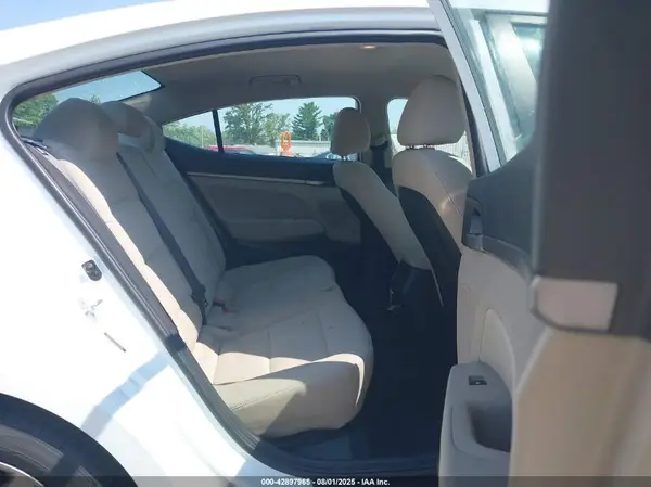 5NPD84LF8JH382526 2018 HYUNDAI ELANTRA - Image 8