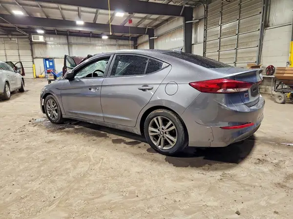 5NPD84LF8JH382865 2018 HYUNDAI ELANTRA - Image 2