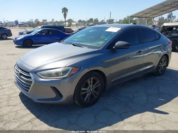 5NPD84LF8JH384468 2018 HYUNDAI ELANTRA - Image 2