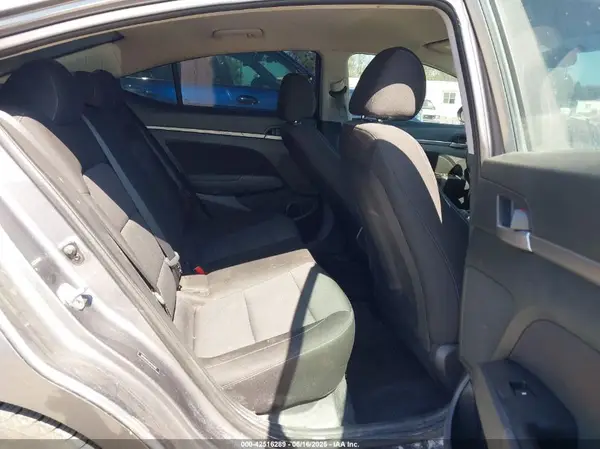 5NPD84LF8JH384468 2018 HYUNDAI ELANTRA - Image 8