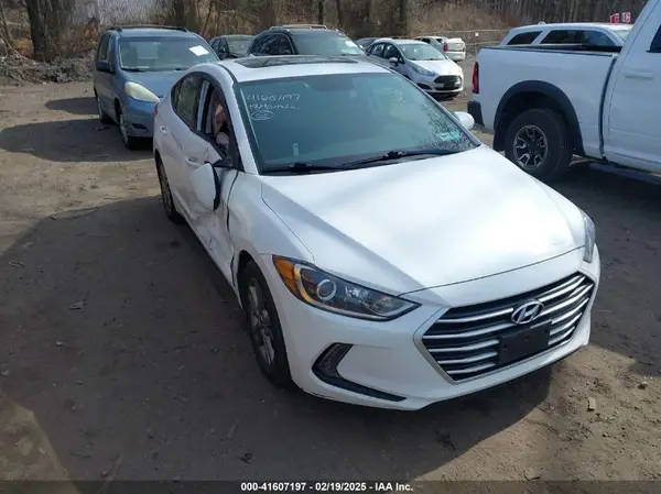 5NPD84LF8JH386477 2018 HYUNDAI ELANTRA - Image 1