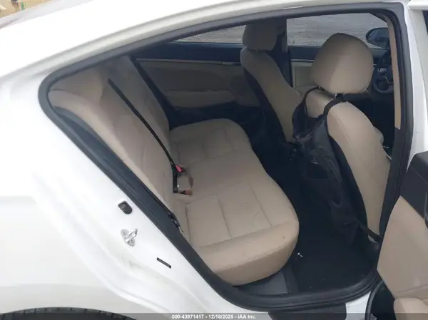 5NPD84LF8JH386494 2018 HYUNDAI ELANTRA - Image 8