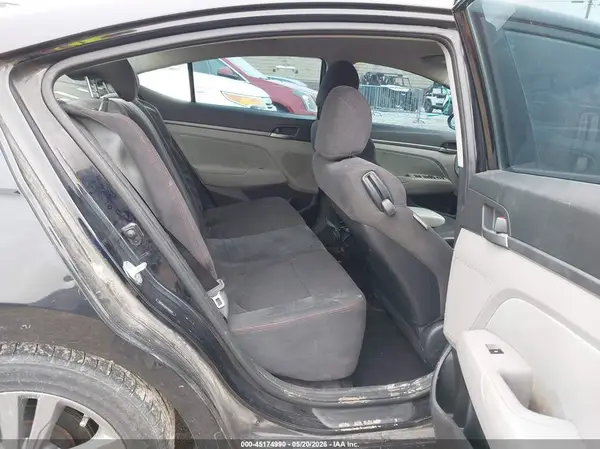 5NPD84LF8JH388357 2018 HYUNDAI ELANTRA - Image 8