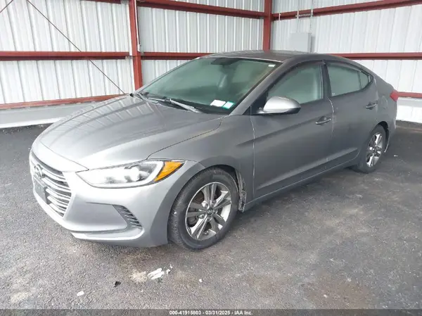 5NPD84LF8JH389623 2018 HYUNDAI ELANTRA - Image 2
