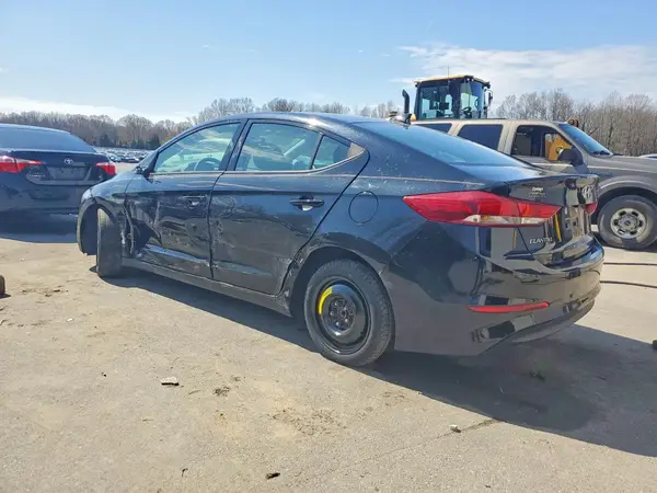 5NPD84LF8JH391047 2018 HYUNDAI ELANTRA - Image 2