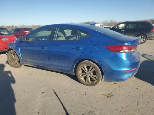 5NPD84LF8JH392070 2018 HYUNDAI ELANTRA - Image 2