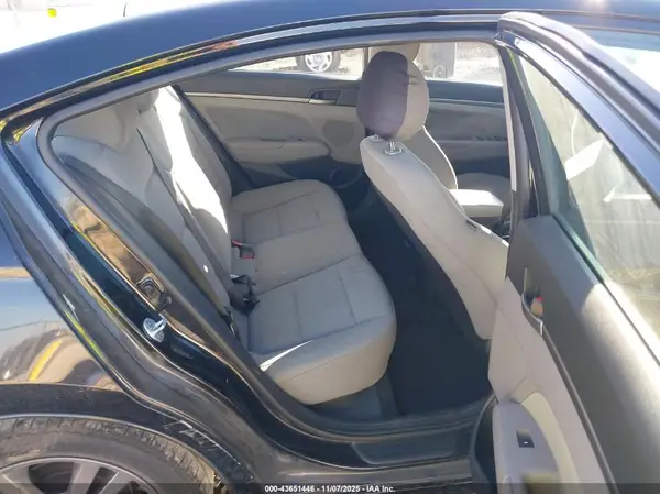 5NPD84LF8JH393834 2018 HYUNDAI ELANTRA - Image 8