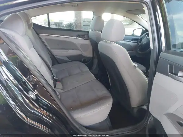 5NPD84LF8JH395793 2018 HYUNDAI ELANTRA - Image 8
