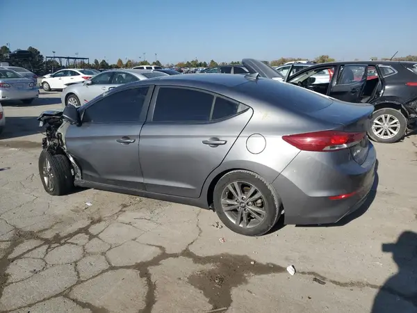5NPD84LF8JH396264 2018 HYUNDAI ELANTRA - Image 2