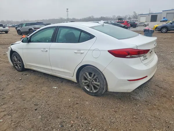 5NPD84LF8JH400913 2018 HYUNDAI ELANTRA - Image 2