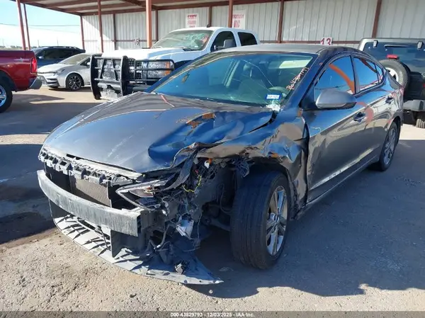 5NPD84LF8JH401785 2018 HYUNDAI ELANTRA - Image 2