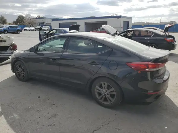 5NPD84LF8JH402094 2018 HYUNDAI ELANTRA - Image 2