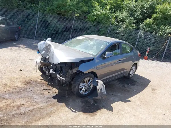 5NPD84LF8KH403702 2019 HYUNDAI ELANTRA - Image 2