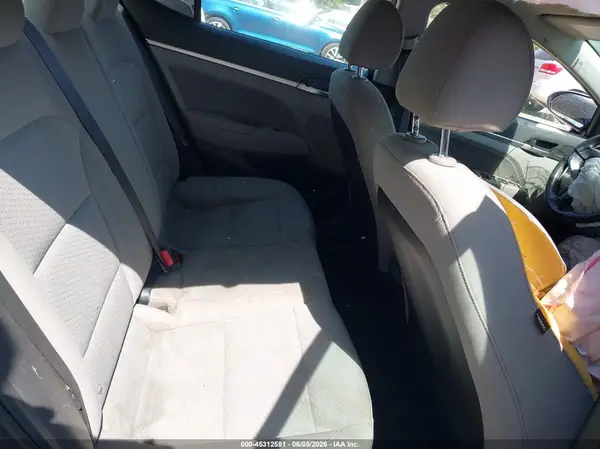 5NPD84LF8KH403702 2019 HYUNDAI ELANTRA - Image 8