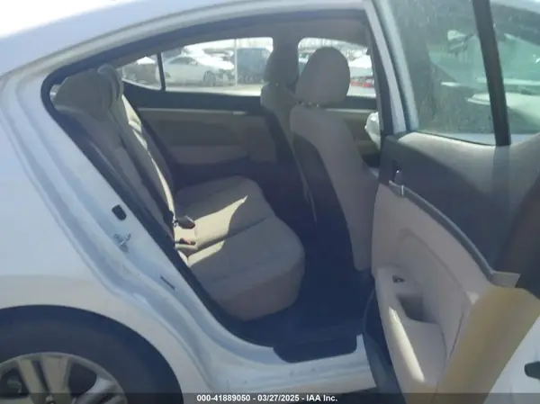 5NPD84LF8KH408575 2019 HYUNDAI ELANTRA - Image 8