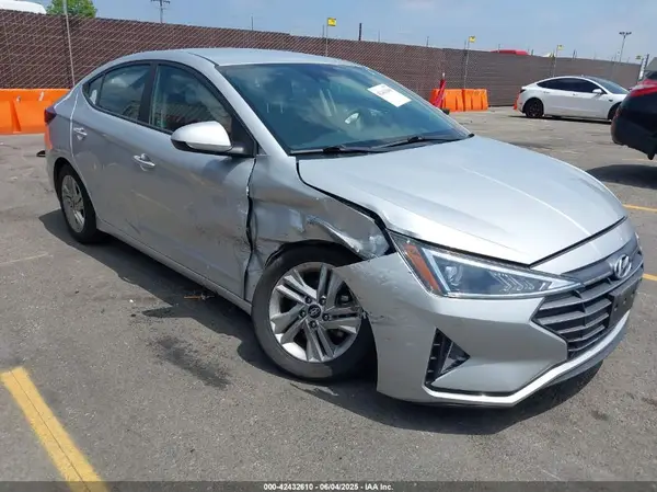 5NPD84LF8KH409192 2019 HYUNDAI ELANTRA - Image 1