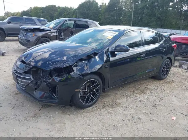 5NPD84LF8KH417583 2019 HYUNDAI ELANTRA - Image 2