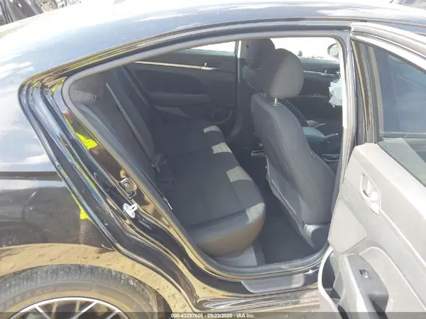 5NPD84LF8KH417583 2019 HYUNDAI ELANTRA - Image 8
