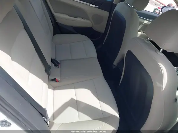 5NPD84LF8KH418927 2019 HYUNDAI ELANTRA - Image 8