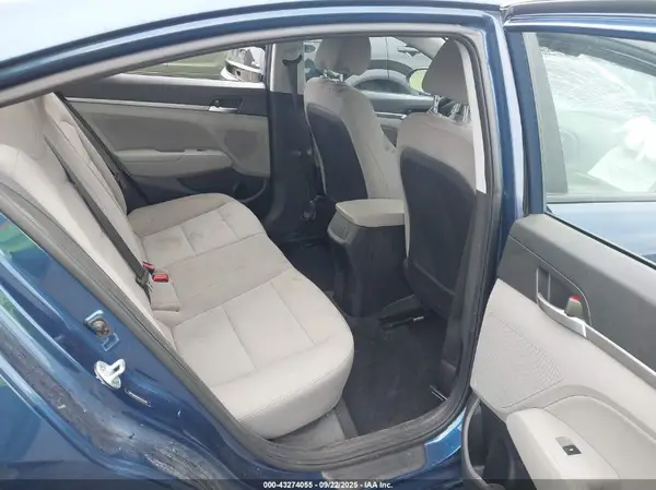 5NPD84LF8KH423240 2019 HYUNDAI ELANTRA - Image 8