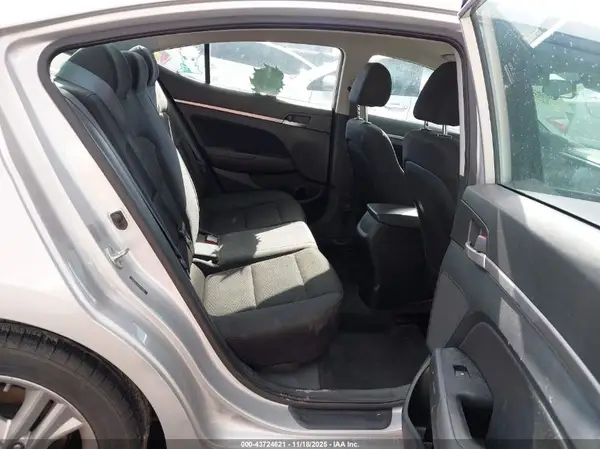 5NPD84LF8KH424033 2019 HYUNDAI ELANTRA - Image 8