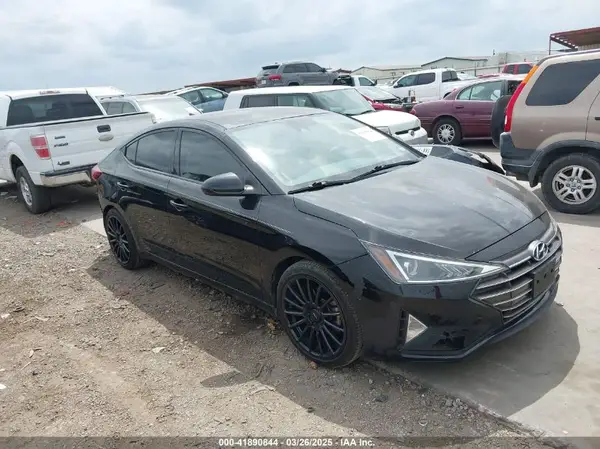 5NPD84LF8KH426056 2019 HYUNDAI ELANTRA - Image 1