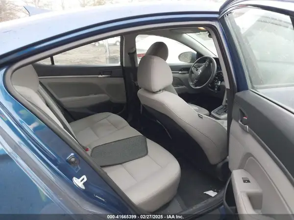 5NPD84LF8KH427062 2019 HYUNDAI ELANTRA - Image 8