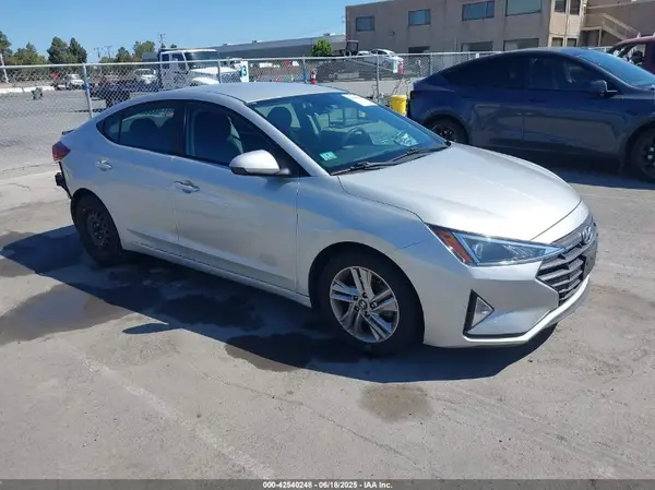 5NPD84LF8KH429023 2019 HYUNDAI ELANTRA - Image 1