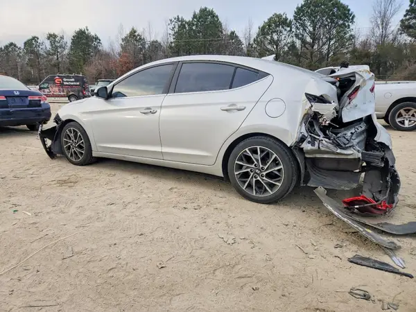 5NPD84LF8KH431242 2019 HYUNDAI ELANTRA - Image 2