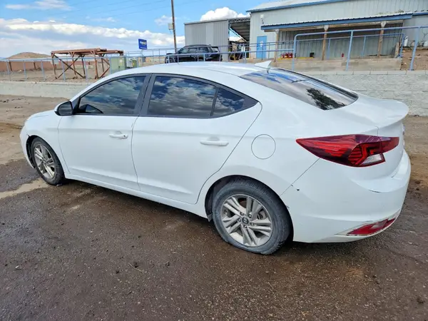 5NPD84LF8KH437039 2019 HYUNDAI ELANTRA - Image 2
