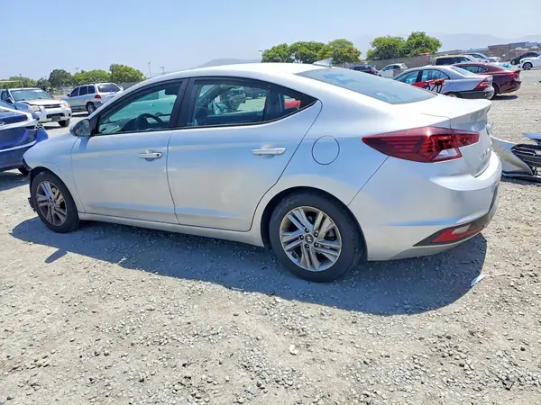 5NPD84LF8KH437249 2019 HYUNDAI ELANTRA - Image 2