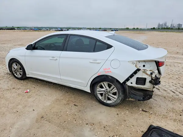 5NPD84LF8KH437817 2019 HYUNDAI ELANTRA - Image 2
