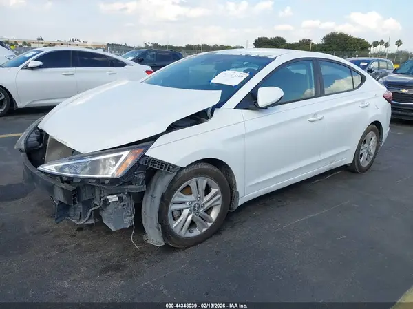 5NPD84LF8KH439907 2019 HYUNDAI ELANTRA - Image 2