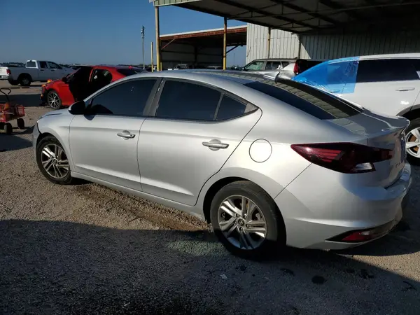 5NPD84LF8KH443052 2019 HYUNDAI ELANTRA - Image 2