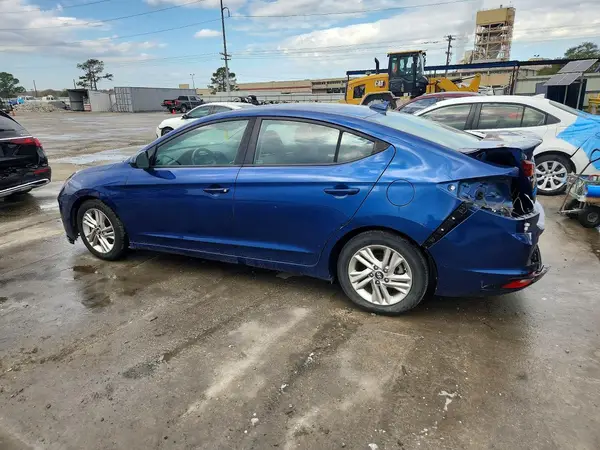 5NPD84LF8KH451832 2019 HYUNDAI ELANTRA - Image 2