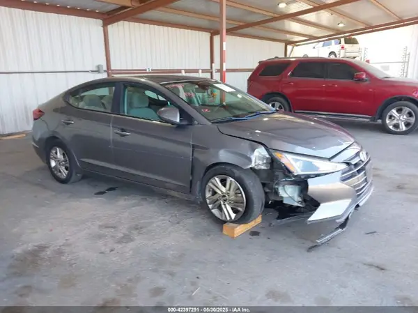 5NPD84LF8KH456786 2019 HYUNDAI ELANTRA - Image 1