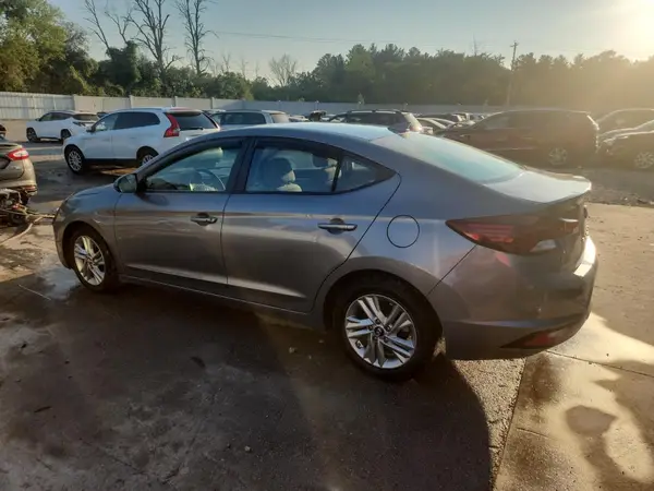 5NPD84LF8KH457484 2019 HYUNDAI ELANTRA - Image 2