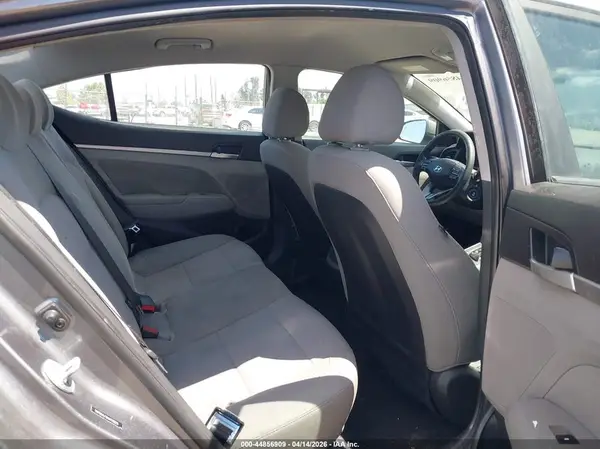 5NPD84LF8KH459929 2019 HYUNDAI ELANTRA - Image 8