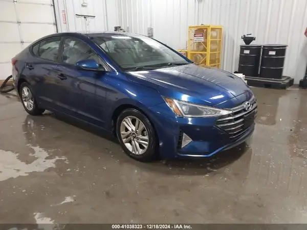 5NPD84LF8KH460868 2019 HYUNDAI ELANTRA - Image 1
