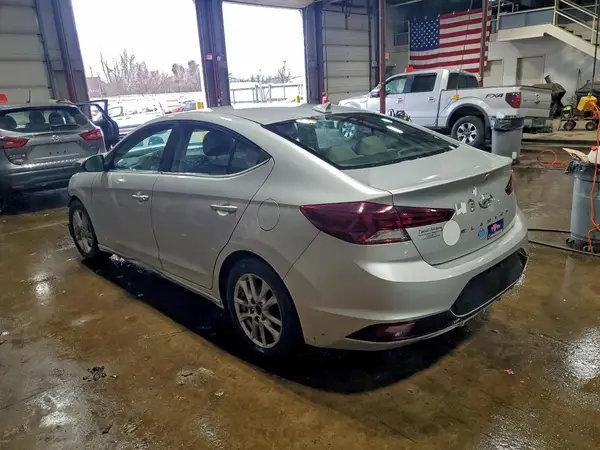 5NPD84LF8KH463432 2019 HYUNDAI ELANTRA - Image 2