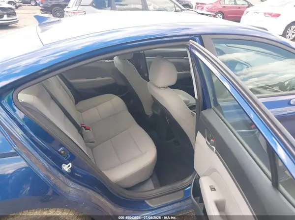 5NPD84LF8KH473135 2019 HYUNDAI ELANTRA - Image 8