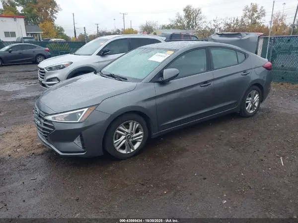 5NPD84LF8KH476018 2019 HYUNDAI ELANTRA - Image 2