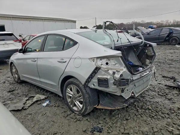 5NPD84LF8KH478125 2019 HYUNDAI ELANTRA - Image 2