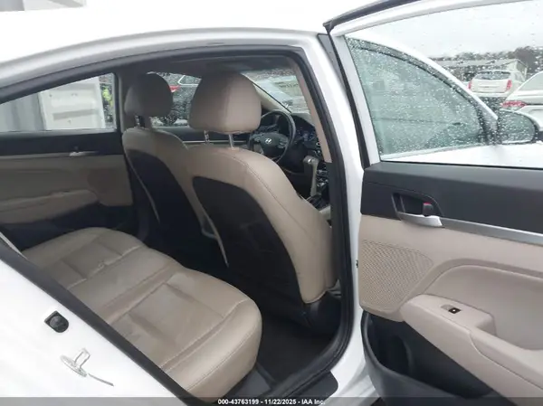 5NPD84LF8KH480196 2019 HYUNDAI ELANTRA - Image 8