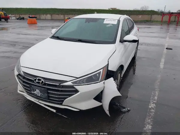 5NPD84LF8KH483292 2019 HYUNDAI ELANTRA - Image 2