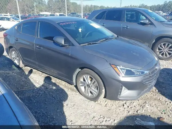 5NPD84LF8KH484569 2019 HYUNDAI ELANTRA - Image 1