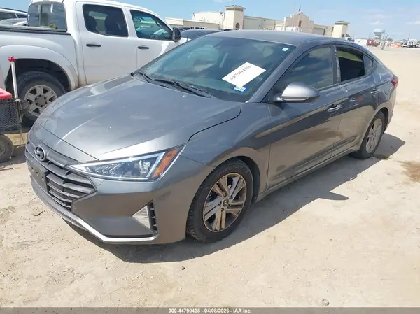 5NPD84LF8KH484572 2019 HYUNDAI ELANTRA - Image 2