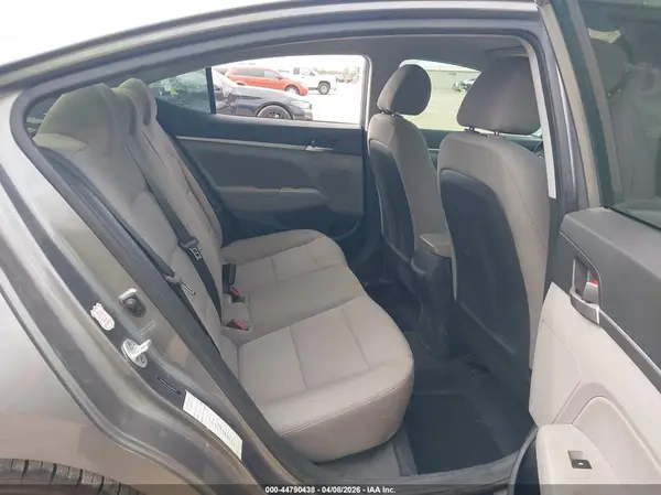 5NPD84LF8KH484572 2019 HYUNDAI ELANTRA - Image 8